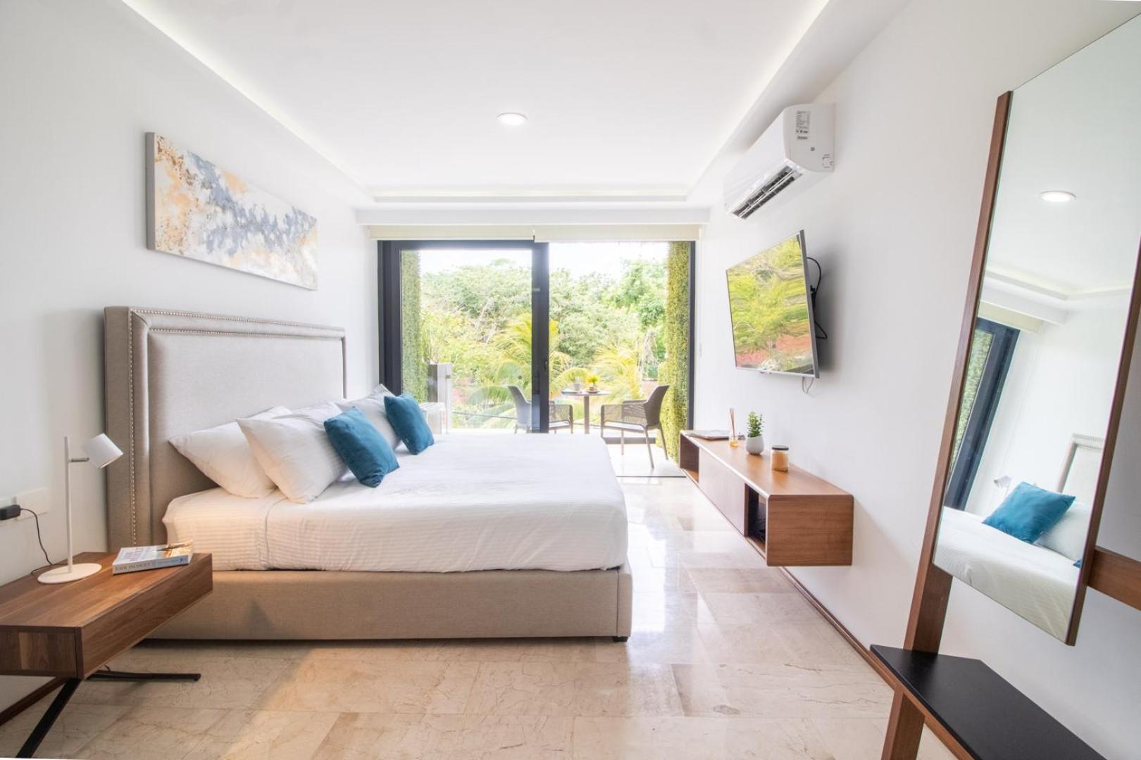 One Paralia Playa del Carmen Room photo