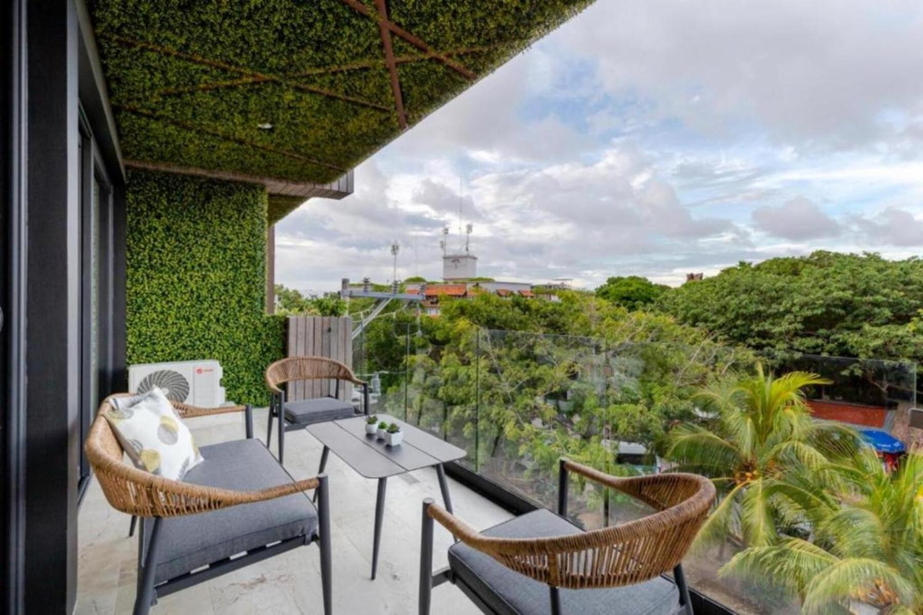 One Paralia Playa del Carmen Exterior photo