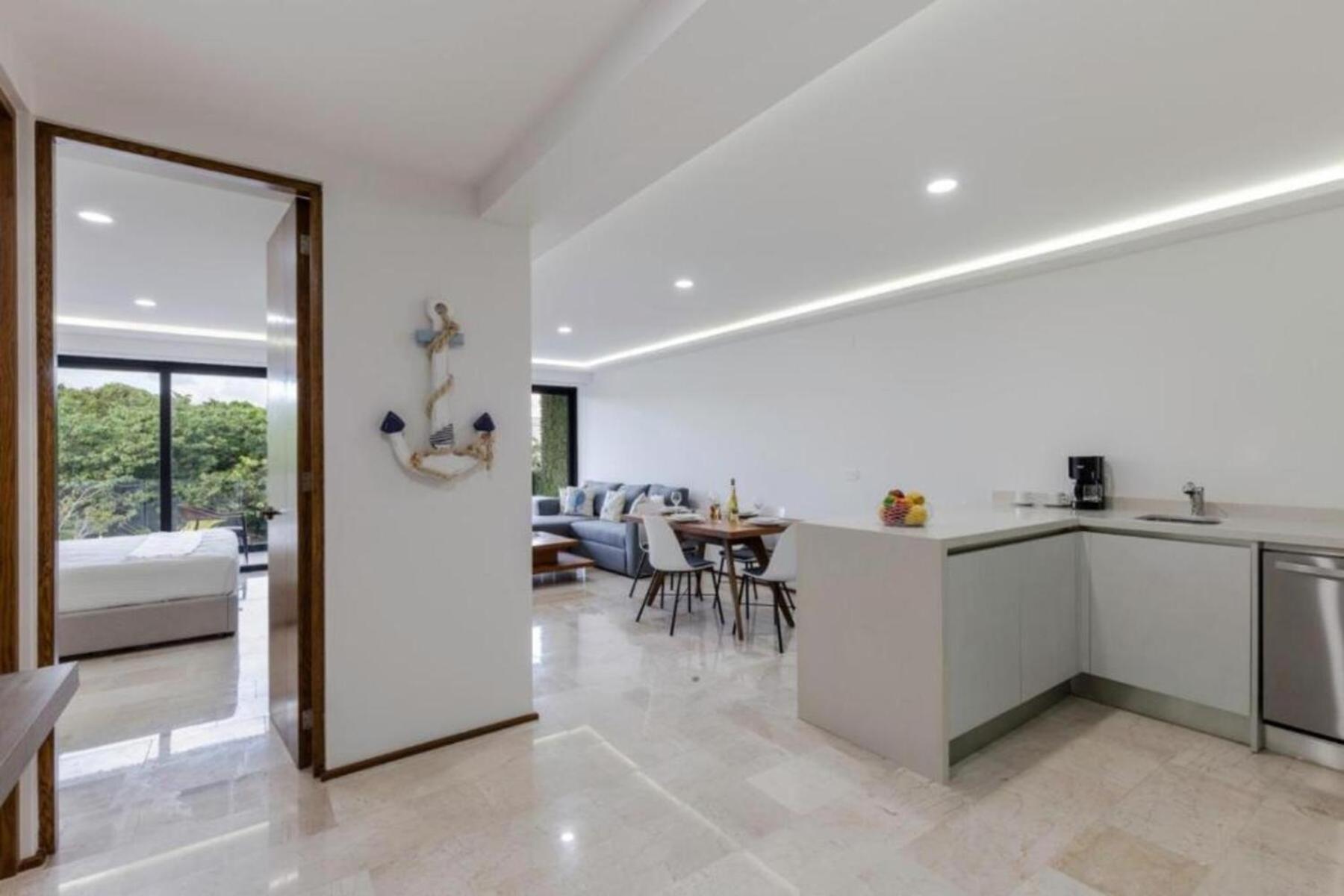 One Paralia Playa del Carmen Exterior photo